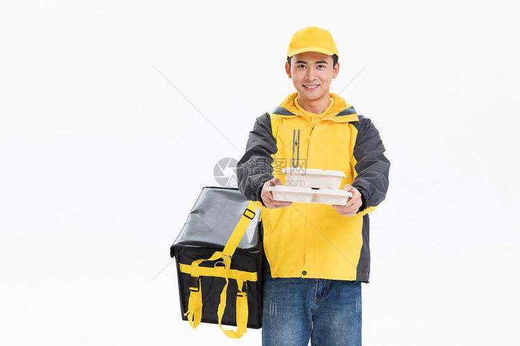 送餐员小哥递送外卖